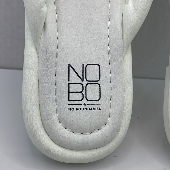 Puffy Flip Flops from No Boundaries - Picture 8 of 10